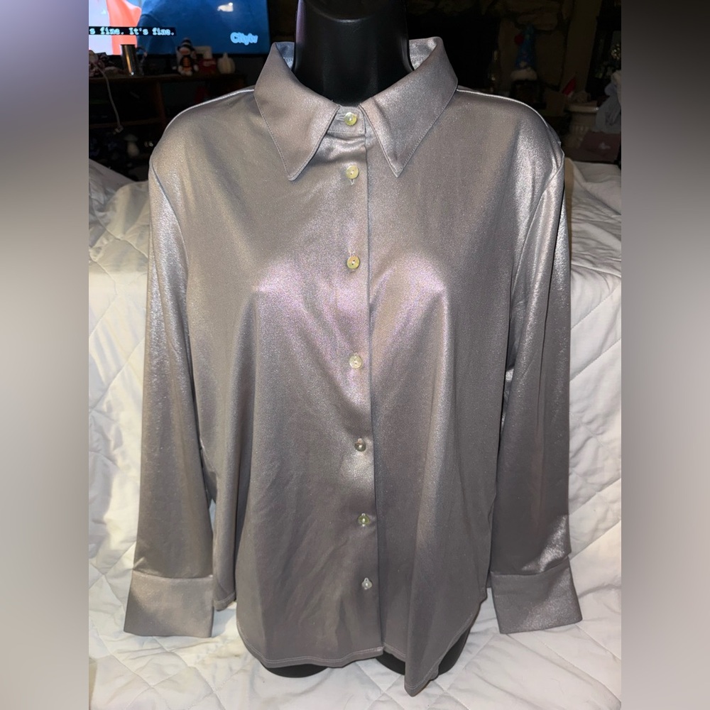 CeCe Brand New Silver Blouse